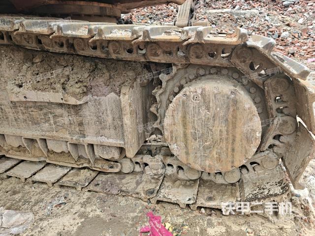 左托鏈輪和鏈筋(行走機構(gòu)) 左托鏈輪和鏈筋(行走機構(gòu))