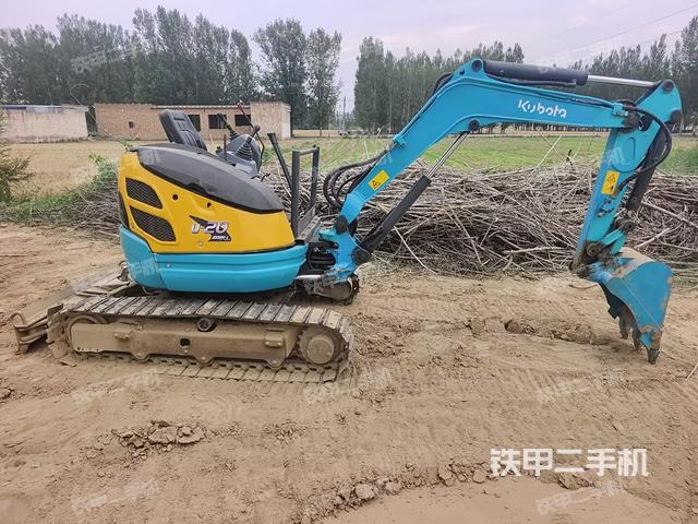 整機(jī)右后45°(整機(jī)外觀) 整機(jī)右后45°(整機(jī)外觀)