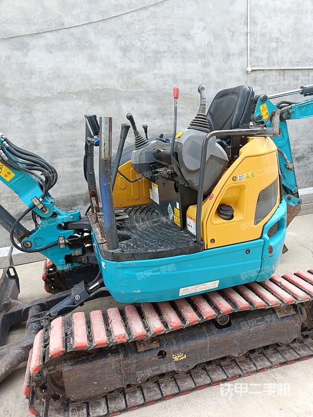 驾驶室整体（整机外观）