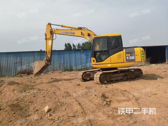 驾驶室整体(整机外观) 驾驶室整体(整机外观)