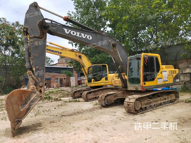 沃爾沃EC210B挖掘機(jī)