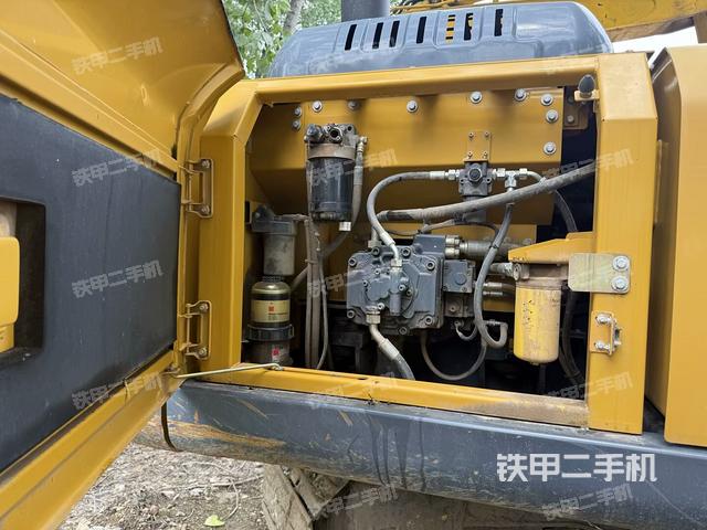電瓶(大件艙室) 電瓶(大件艙室)