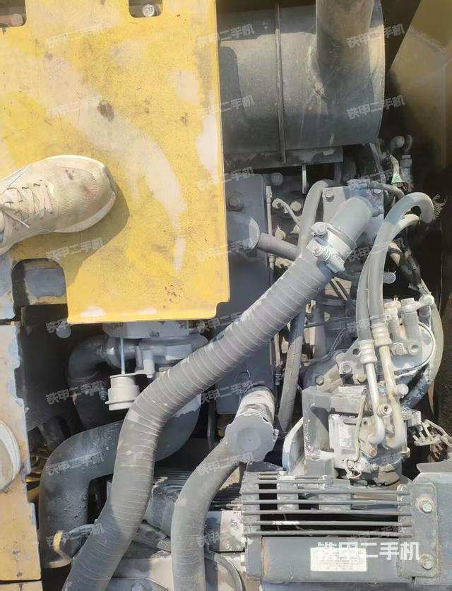 发动机整体俯视(整机外观) 发动机整体俯视(整机外观)