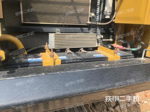 電瓶(大件艙室) 電瓶(大件艙室)