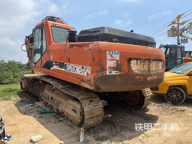 大宇DH300LC-V挖掘機