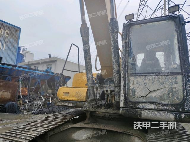 大臂油缸整體?豎拍(工作和回轉裝置) 大臂油缸整體?豎拍(工作和回轉裝置)