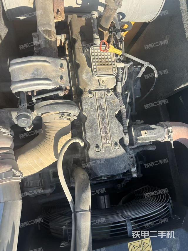 發(fā)動機整體俯視(整機外觀) 發(fā)動機整體俯視(整機外觀)