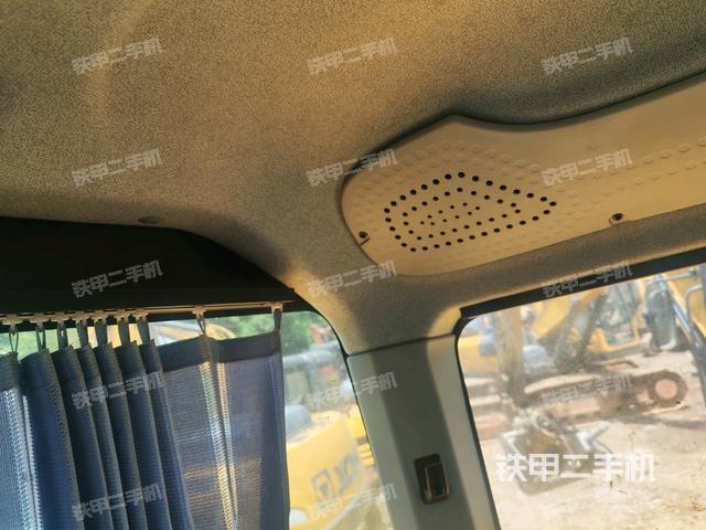 座椅后部(驾驶室部分) 座椅后部(驾驶室部分)