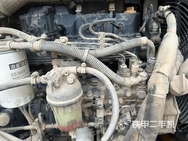 發(fā)動(dòng)機(jī)整體俯視(整機(jī)外觀) 發(fā)動(dòng)機(jī)整體俯視(整機(jī)外觀)