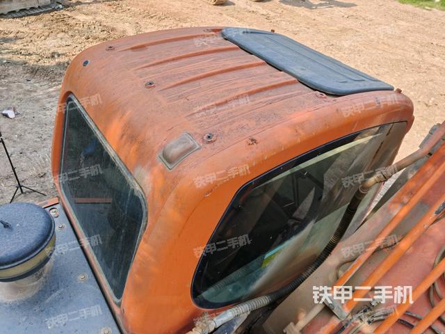 发动机室（上车部件）