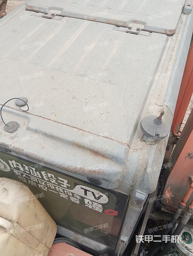 驾驶室顶部（整机外观）