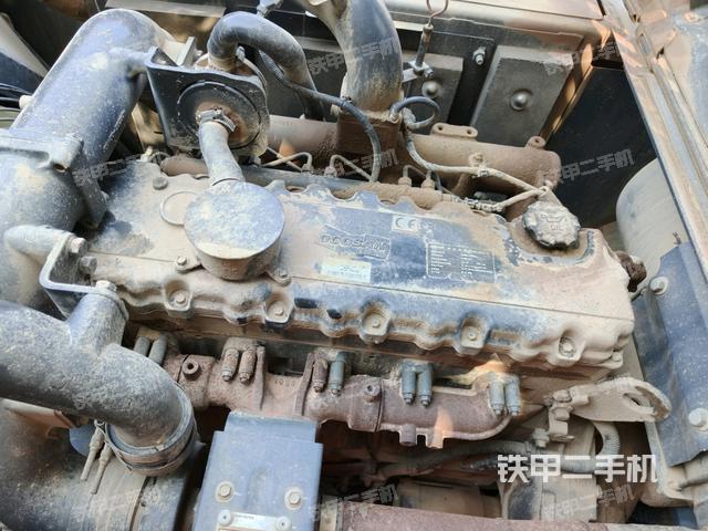 气门室盖螺丝特写（上车部件）