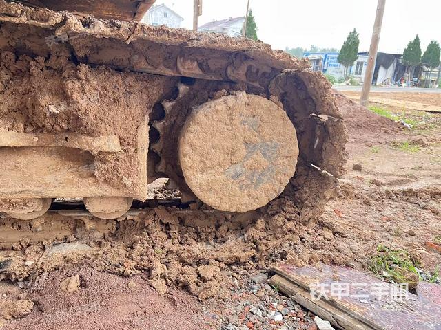 右側(cè)履帶整體（行走機構(gòu)）