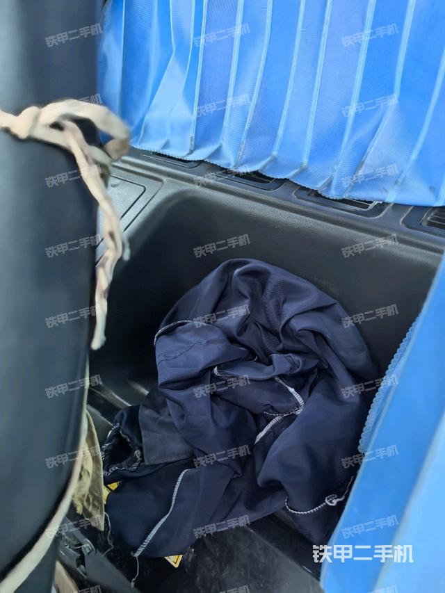 后窗玻璃角標(biāo)(駕駛室部分) 后窗玻璃角標(biāo)(駕駛室部分)