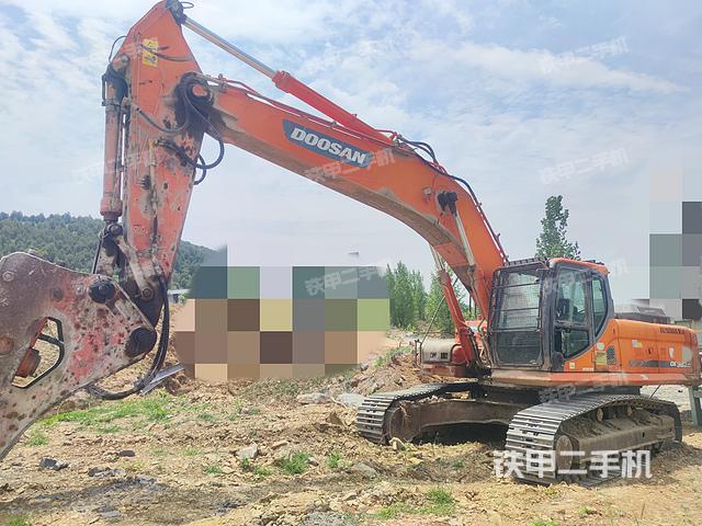 斗山DX380LC挖掘機
