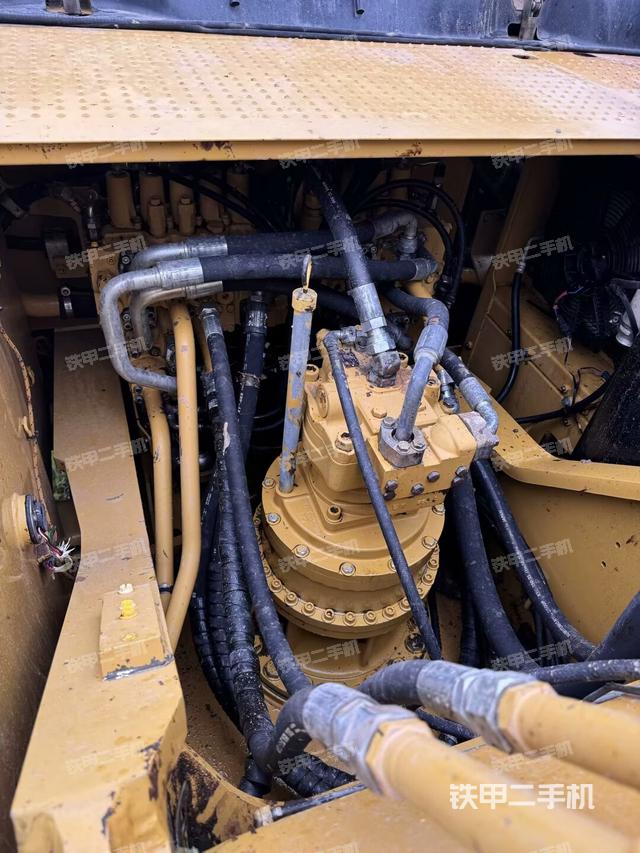 回转马达(上车部件) 回转马达(上车部件)