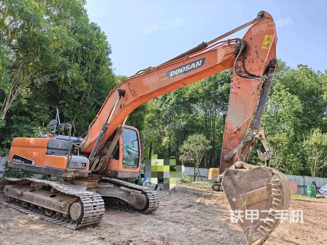 斗山DX220LC-9C挖掘機