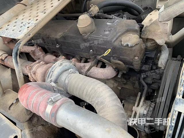 發(fā)動機整體俯視(整機外觀) 發(fā)動機整體俯視(整機外觀)