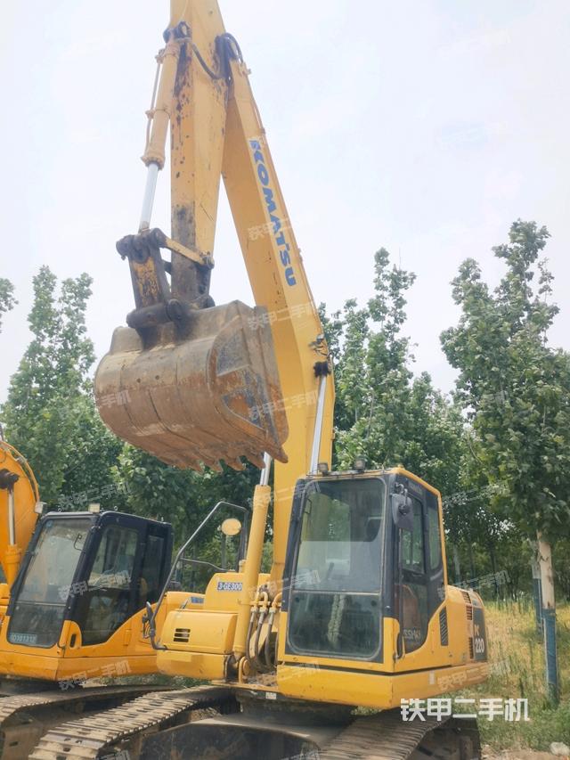 小松PC200-8M0挖掘機