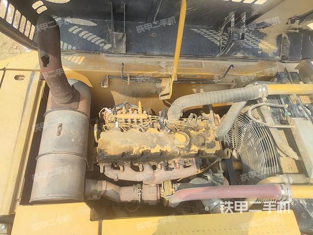 发动机整体俯视(整机外观) 发动机整体俯视(整机外观)