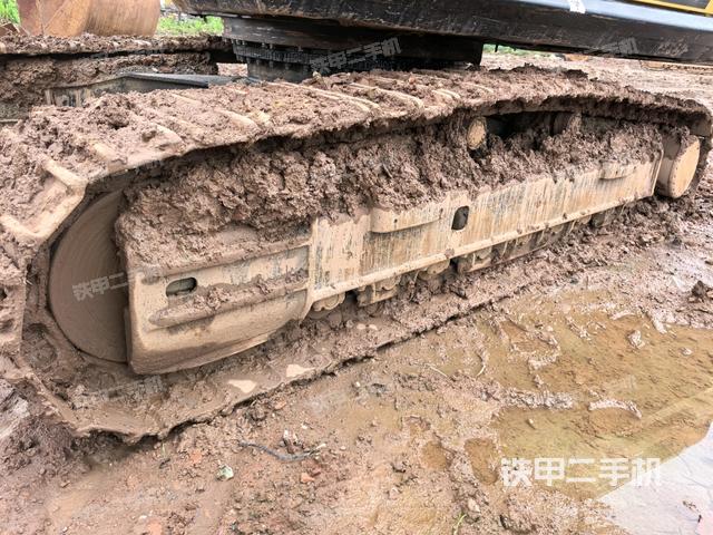 右側(cè)行走馬達(dá)蓋板(行走機構(gòu)) 右側(cè)行走馬達(dá)蓋板(行走機構(gòu))