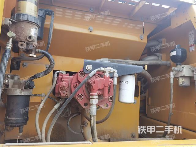 液壓泵室(大件艙室) 液壓泵室(大件艙室)