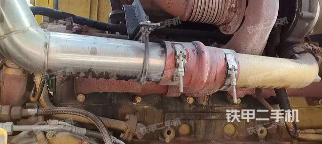 發(fā)動(dòng)機(jī)左側(cè)（整機(jī)外觀及大件）