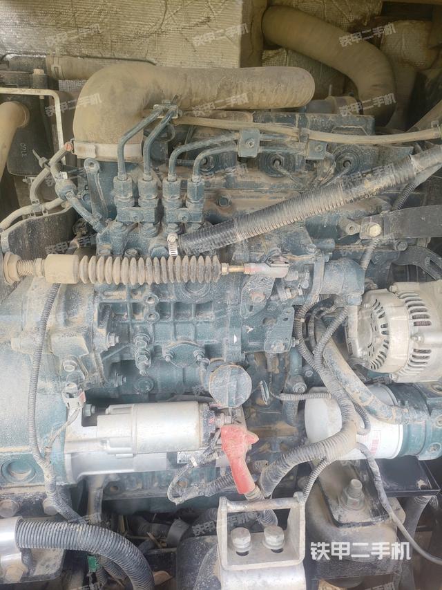 发动机整体俯视(整机外观) 发动机整体俯视(整机外观)