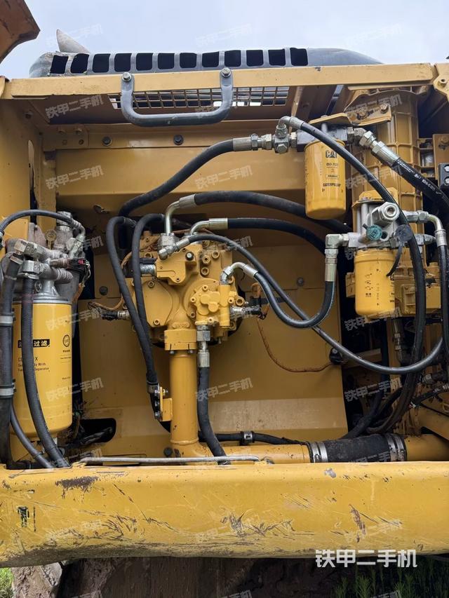 液压泵室(大件舱室) 液压泵室(大件舱室)