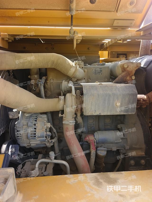 駕駛室頂部（整機(jī)外觀）