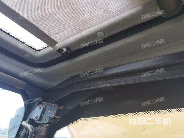 左后方玻璃角標(biāo)(駕駛室部分) 左后方玻璃角標(biāo)(駕駛室部分)