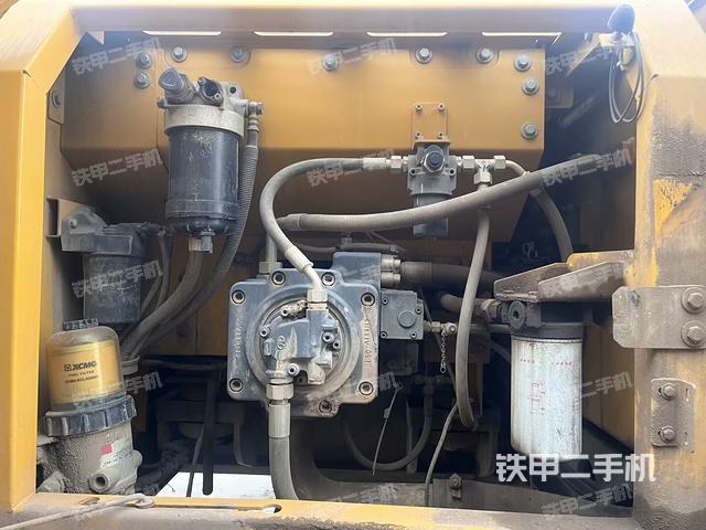散熱器正面(大件艙室) 散熱器正面(大件艙室)