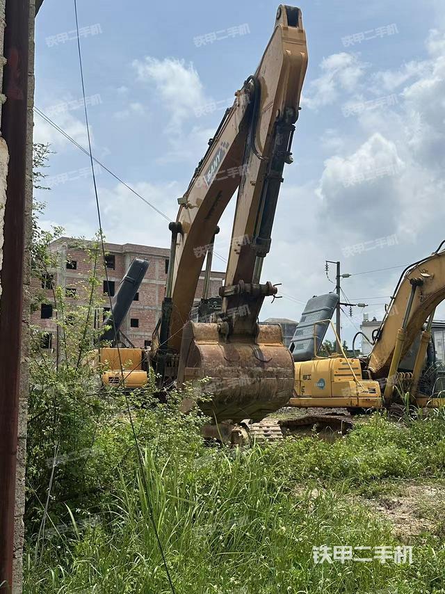 右后45(整機外觀) 右后45(整機外觀)