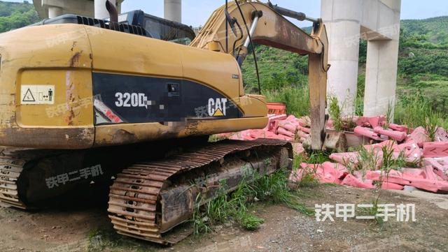 整机右后45°(整机外观) 整机右后45°(整机外观)