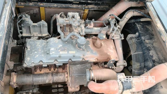 发动机整体俯视(整机外观) 发动机整体俯视(整机外观)