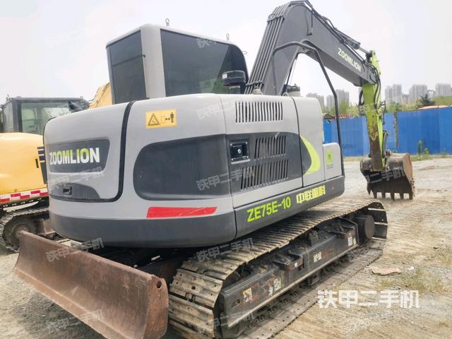 整機右后45°(整機外觀) 整機右后45°(整機外觀)