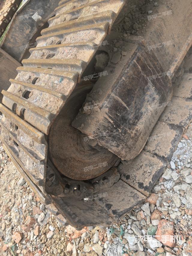 左驱动轮（行走机构）