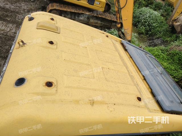 駕駛室頂部俯視(上車部件) 駕駛室頂部俯視(上車部件)