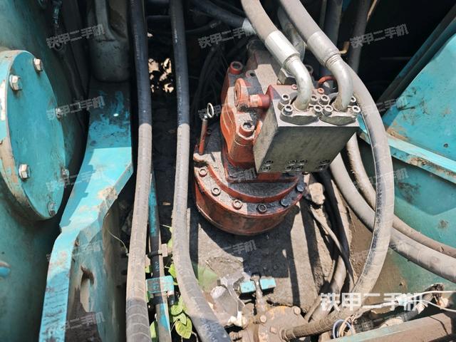 回轉馬達和主控閥（整機外觀）