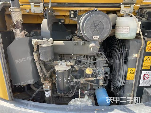 发动机整体俯视(整机外观) 发动机整体俯视(整机外观)