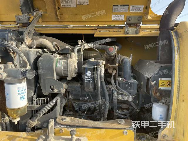 发动机整体俯视（整机外观）