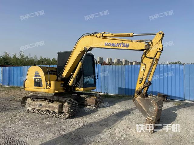 驾驶室顶部（整机外观）