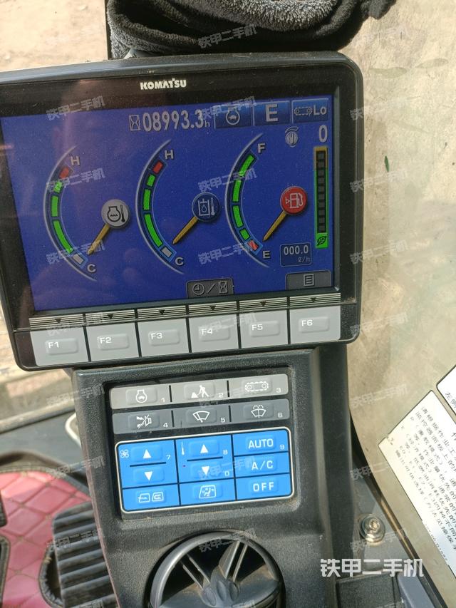 小時(shí)表(駕駛室部分) 小時(shí)表(駕駛室部分)