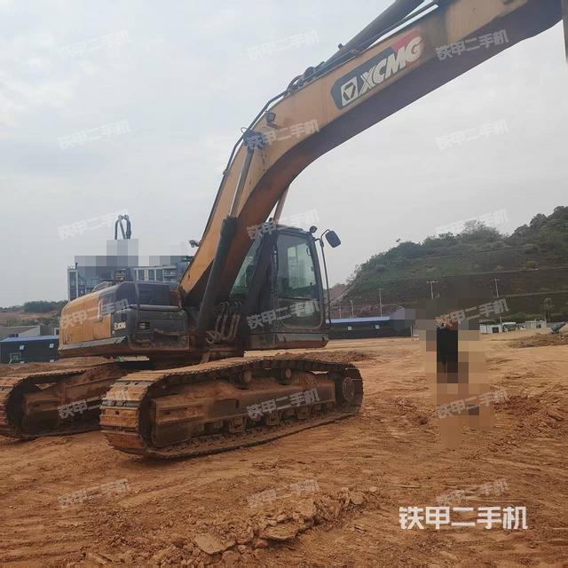 徐工XE270DK挖掘機(jī)
