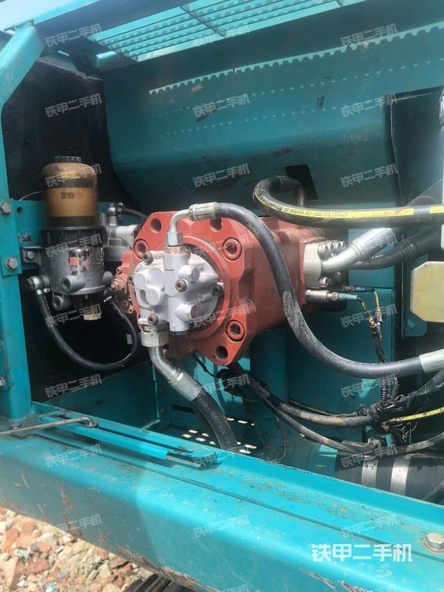 液压泵斜45 右（大件舱室）