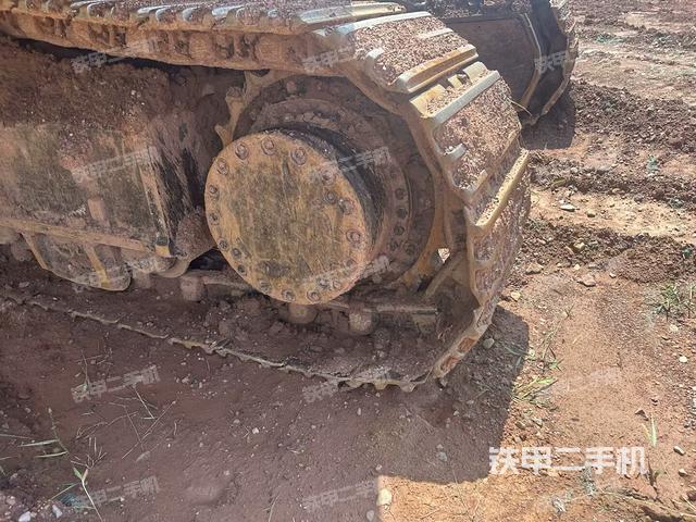 右驅(qū)動(dòng)輪（行走機(jī)構(gòu)）