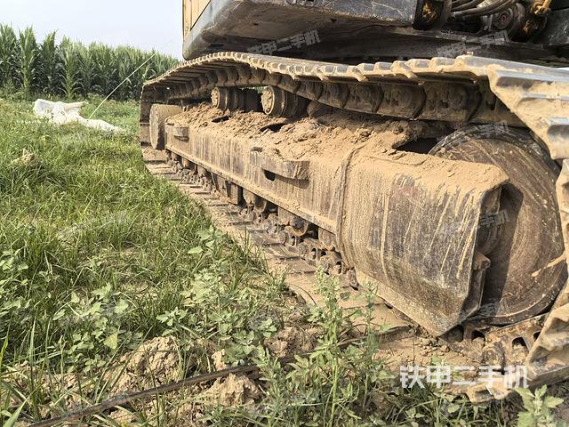 單側(cè)履帶整體（整機(jī)外觀）