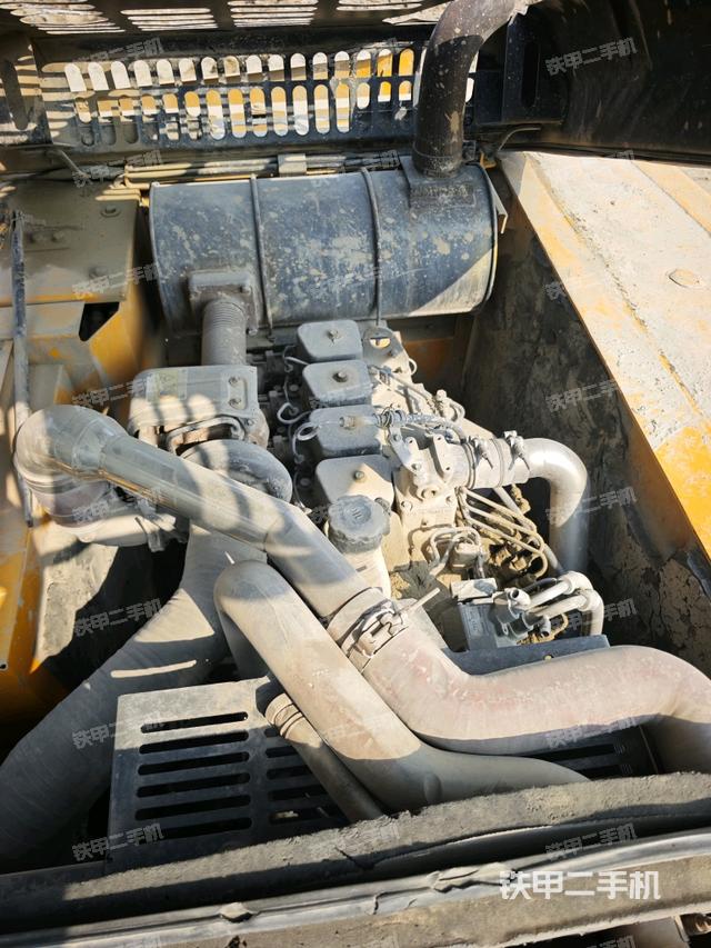 發(fā)動機整體俯視(整機外觀) 發(fā)動機整體俯視(整機外觀)