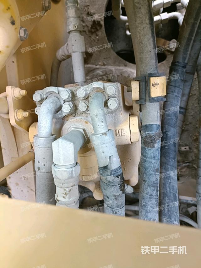 回轉(zhuǎn)馬達(dá)(上車(chē)部件) 回轉(zhuǎn)馬達(dá)(上車(chē)部件)