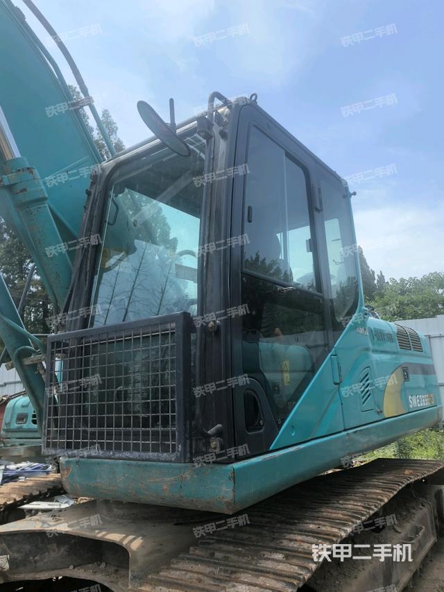 驾驶室左前45度（驾驶室部分）